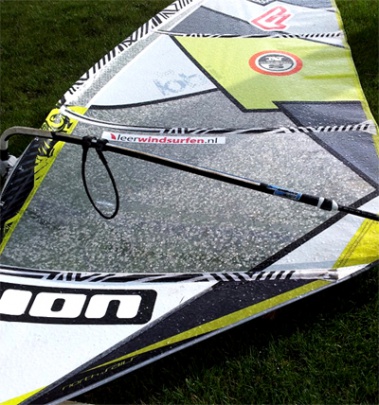 Windsurfen in de kou Leerwindsurfen hagel north sails idol