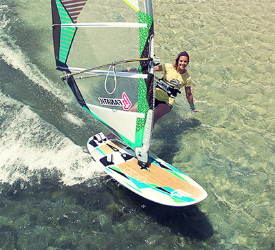 Brullen verdrietig Inloggegevens Beginner windsurfplank en zeil kopen - Leerwindsurfen