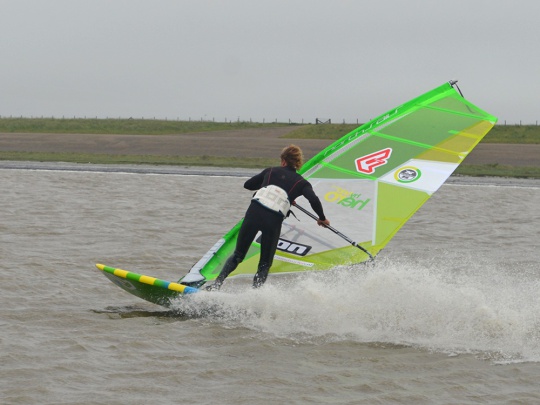 Windsurf-techniek-gijpen-carve2