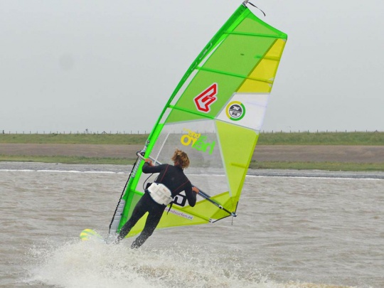 windsurf-techniek-gijpen-voet-wissel-1