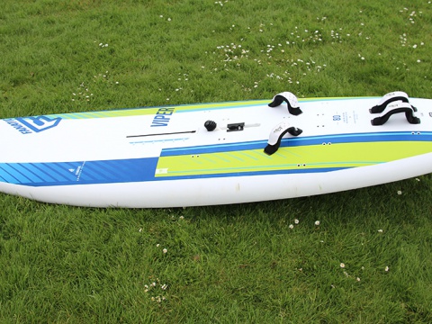 Beginner-windsurf-board-Fanatic-Viper