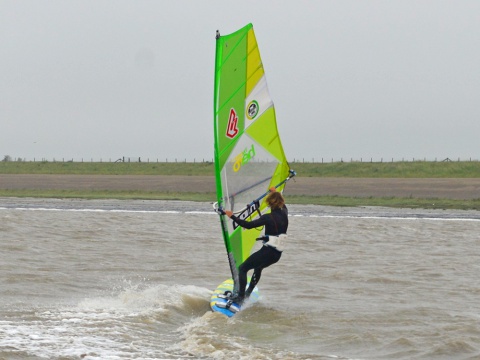 windsurf-techniek-gijpen-mast-hand-2