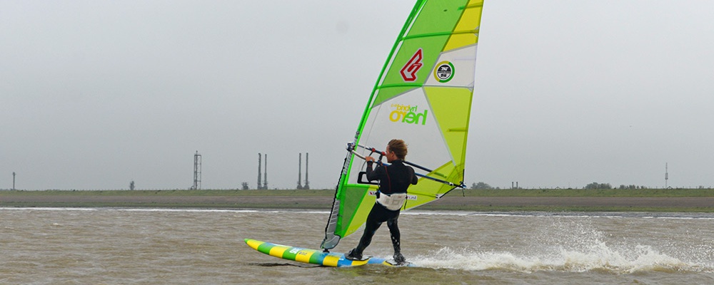 niek-van-der-linde-2017-maart-windsurf