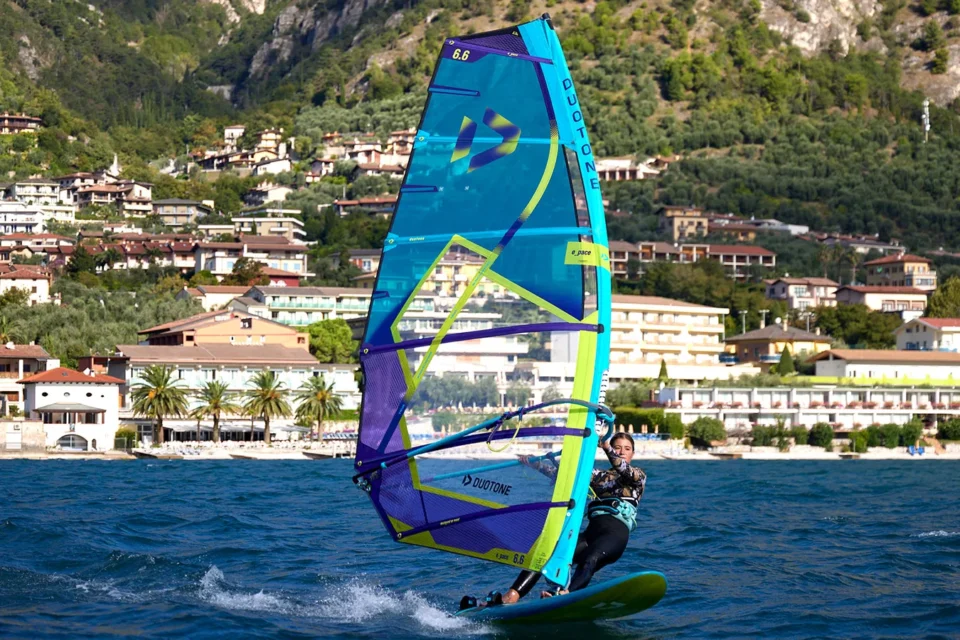 DUOTONE-Windsurf-materiaal-freemove-freeride