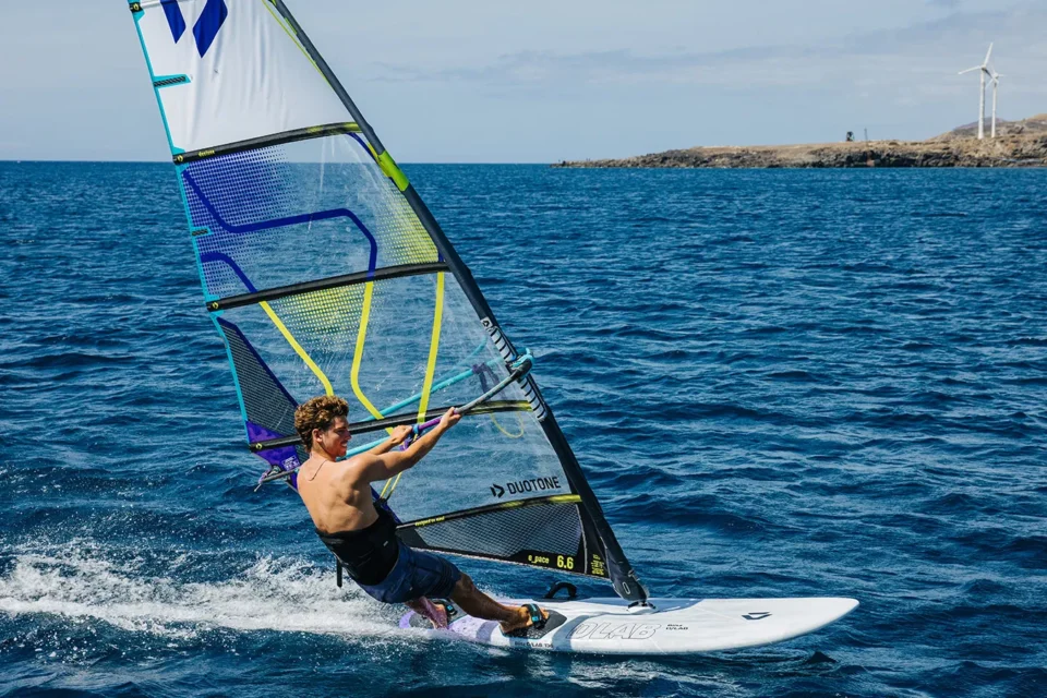 DUOTONE-Windsurf-materiaal-freerace