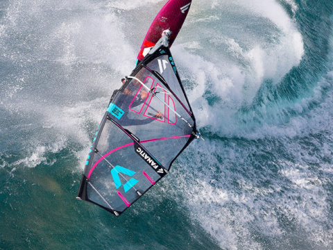 windsurf-disciplines-wave